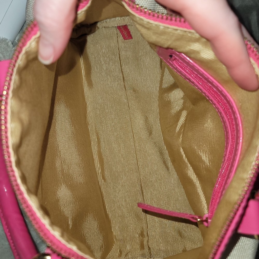 Beautiful Speedy Style Victorias Secret fun pink and smooth canvas style handbag - Picture 12 of 17